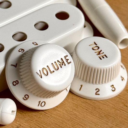 1955 Strat® Knobs, Covers & Tips (Bakelit-Stil)