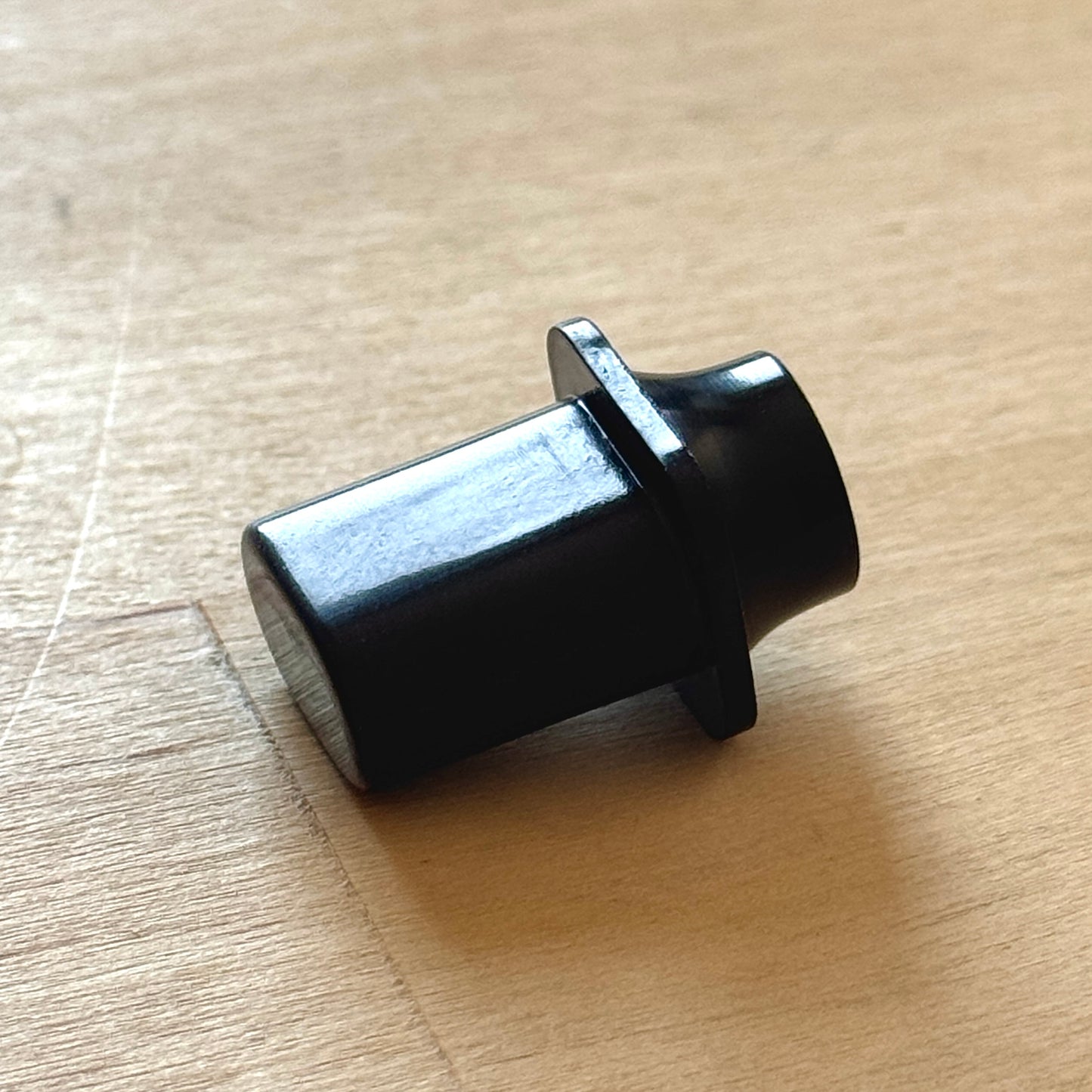 1950's & 1960's Bakelite Tele® Top Hat Switch Tip • Daka Ware