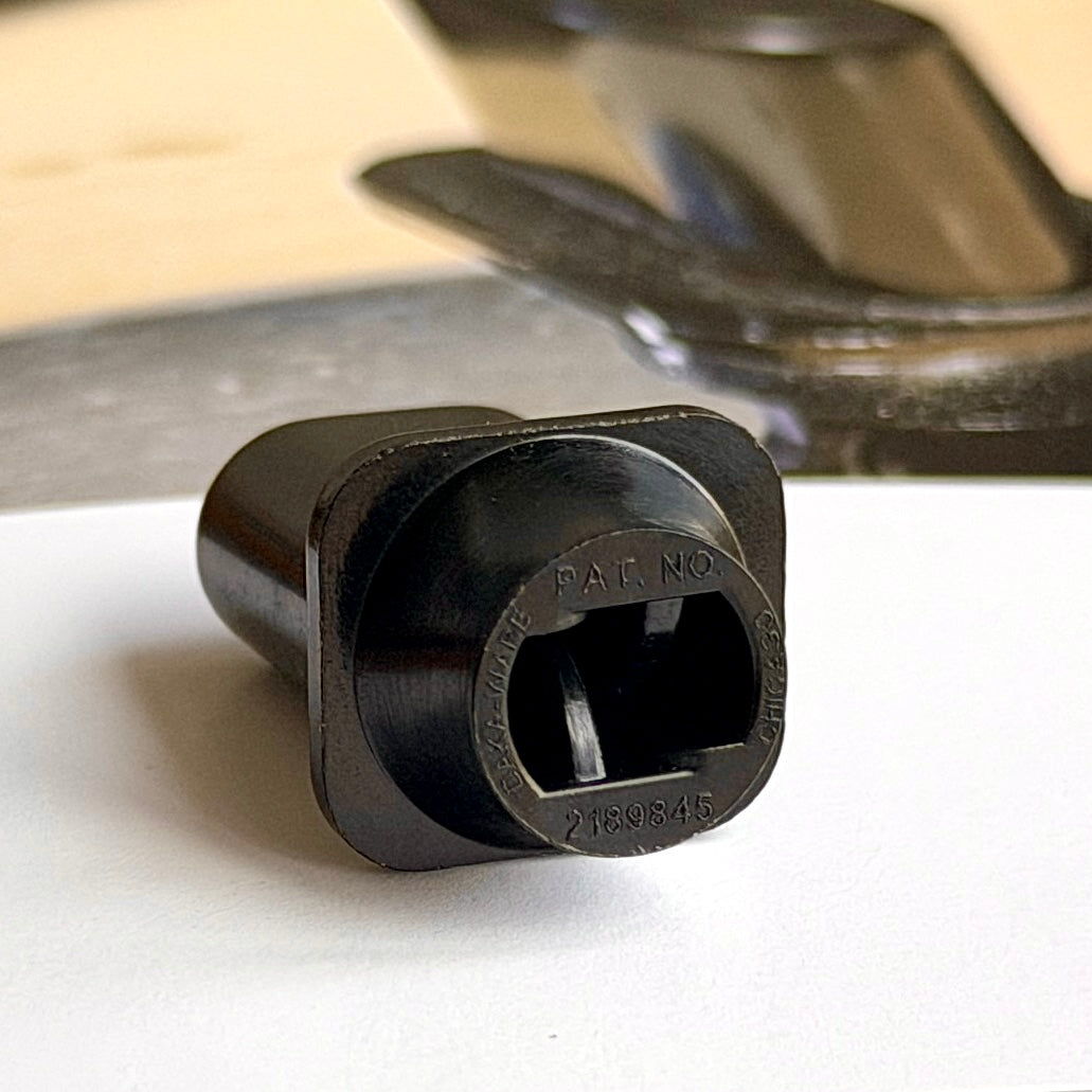 1950er & 1960er Jahre Bakelit Tele® Top Hat Schalterkappe • Daka Ware