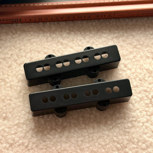 1960 Jazz Bass® Tonabnehmerkappen