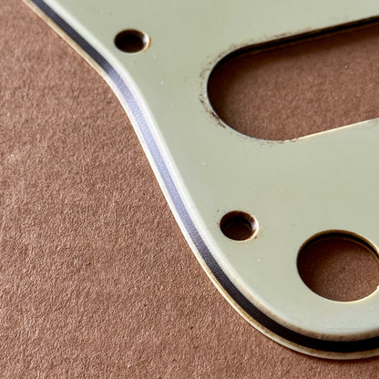 EINZELSTÜCK • 60er Jahre Jaguar Pickguard in Mintgrün