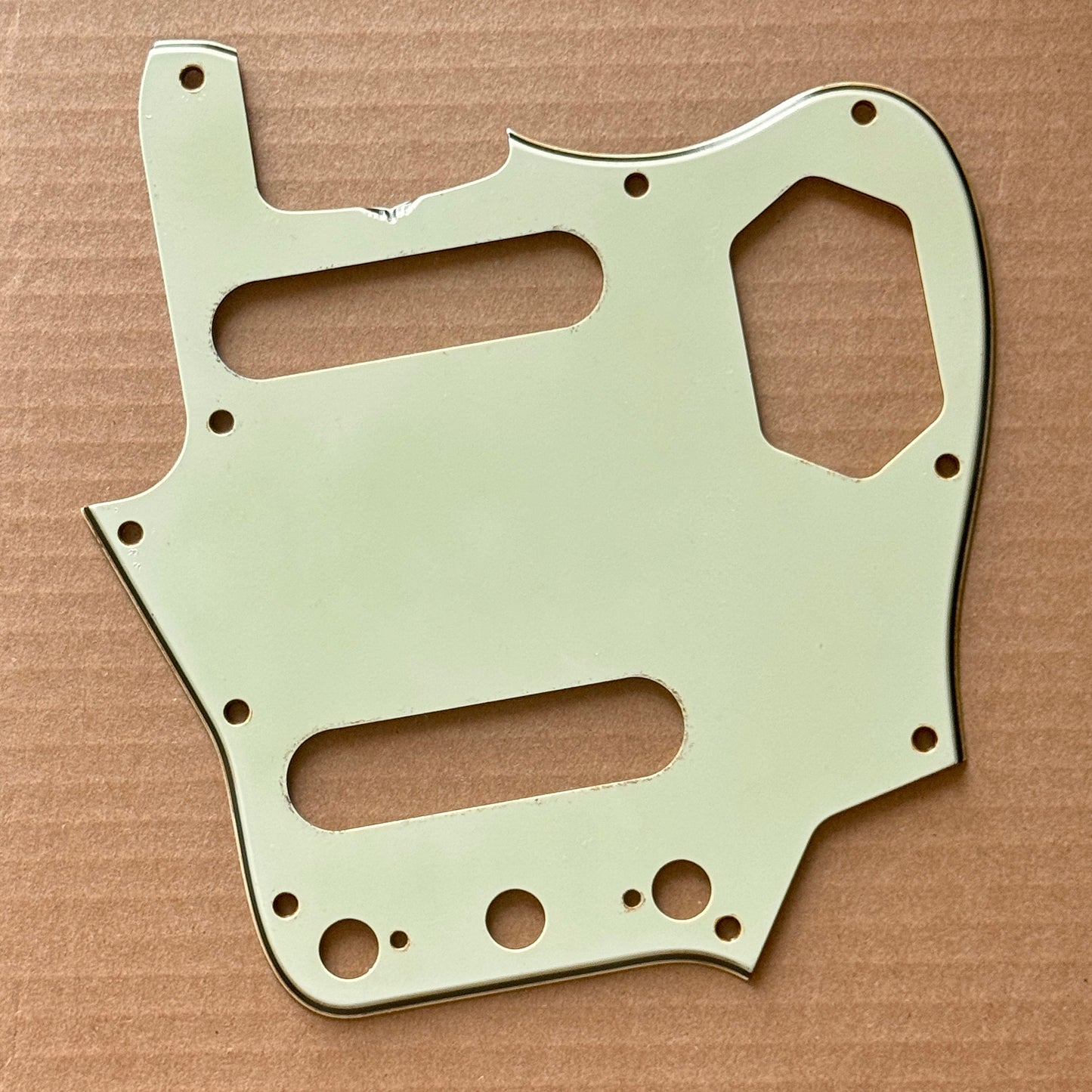 EINZELSTÜCK • 60er Jahre Jaguar Pickguard in Mintgrün