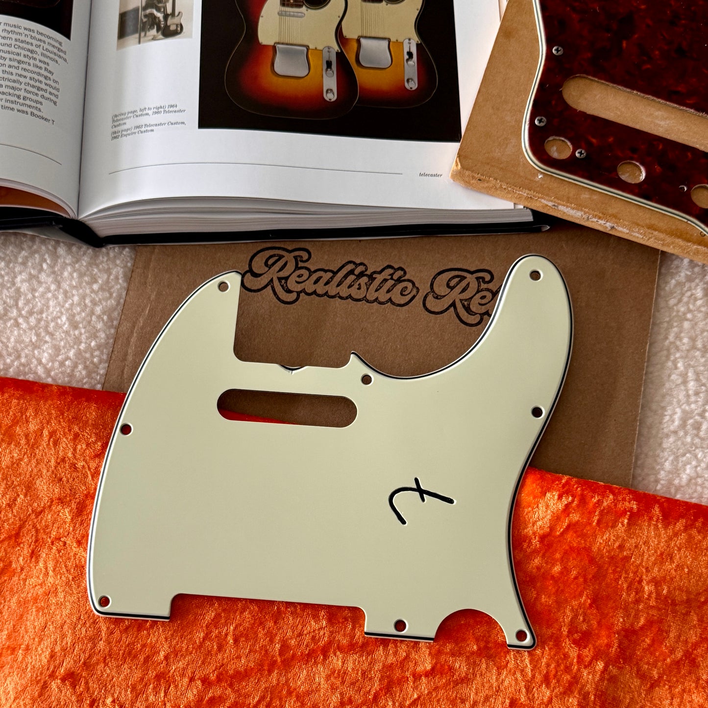 1960's Frusciante "F" Pickguard in Mint (V2)