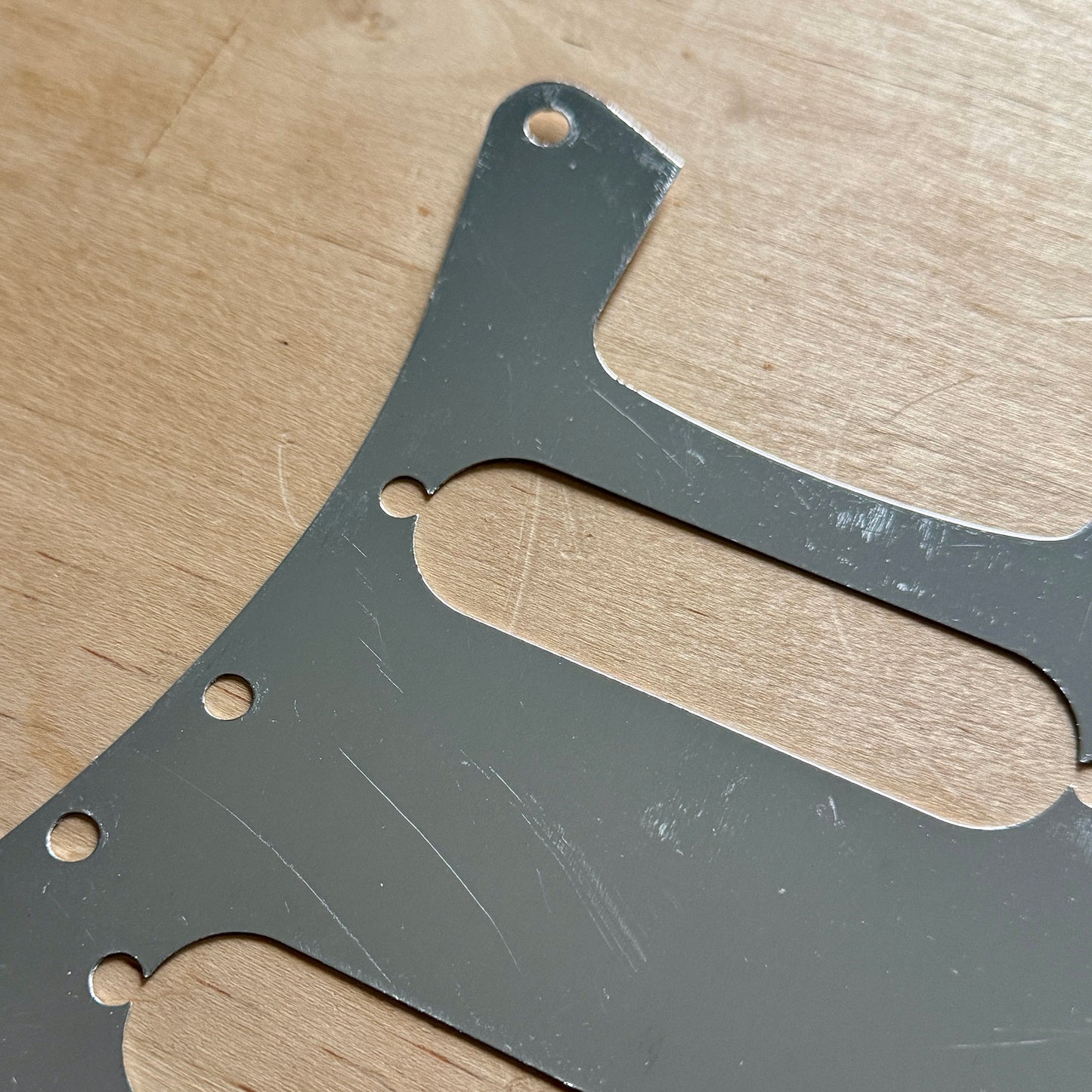 1960er Strat Full Size Shield Plate (Multi Pattern)