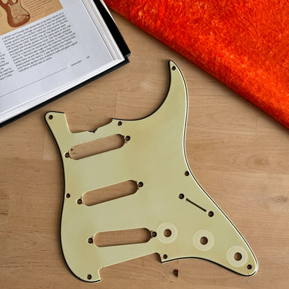 1962 Strat® Schlagbrett in Mint