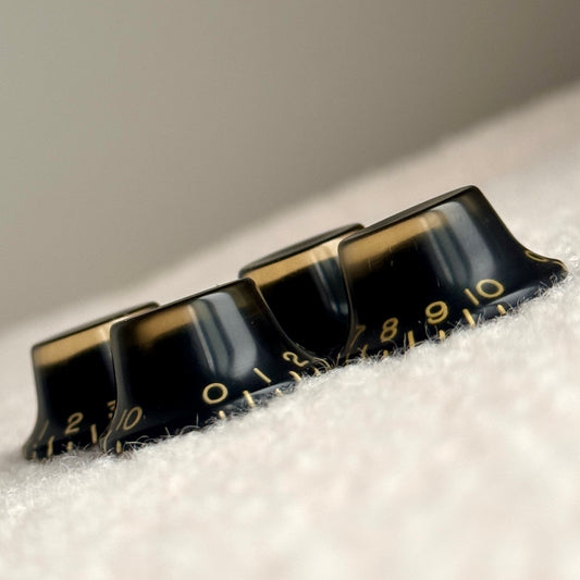 Burst • Schwarz 1959 Haubenknöpfe (CAB)