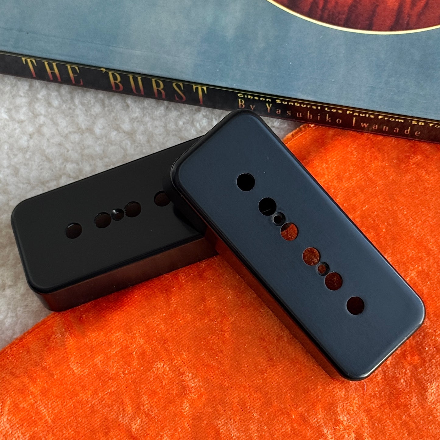 Burst • Butyrat P90 Tonabnehmerkappen Schwarz