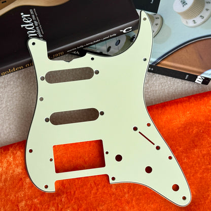 HSS Vintage Strat® Pickguard in Mint Green