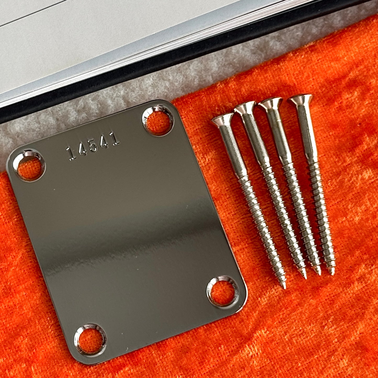 Pre-CBS 2" • 50er Jahre Fender® Halsplatten-Schrauben