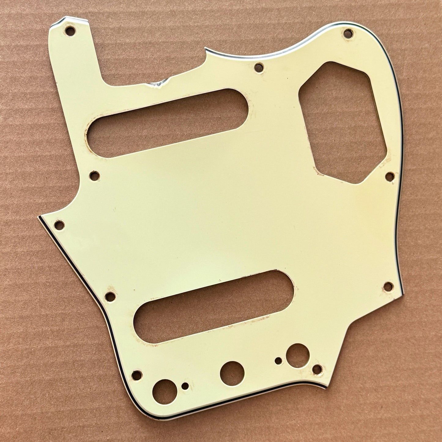 EINZELSTÜCK • '62 Jaguar Pickguard in Mint